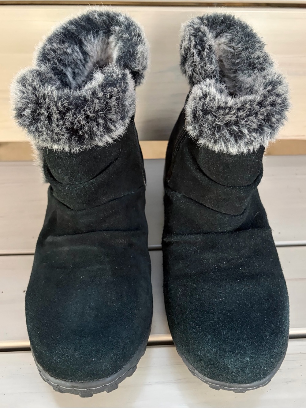 Women’s Black Suede Leather Faux-Fur Cuff Winter Boots Size 8M
